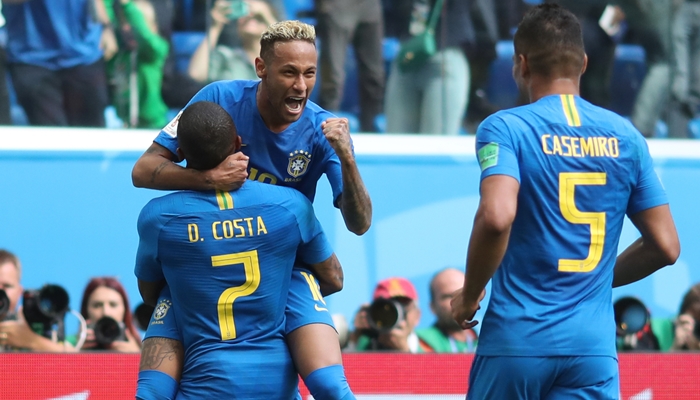 Neymar, Douglas Costa e Casemiro no jogo entre Brasil x Costa Rica (Foto: Lucas Figueiredo/CBF)