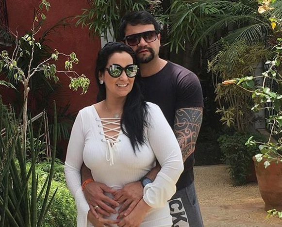 Fabíola Gadelha, repórter da Record, e o marido. (Foto: Reprodução/Instagram)