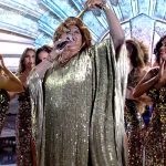 Mumuzinho como Alcione no Show dos Famosos (Foto: Reprodução/Globo)