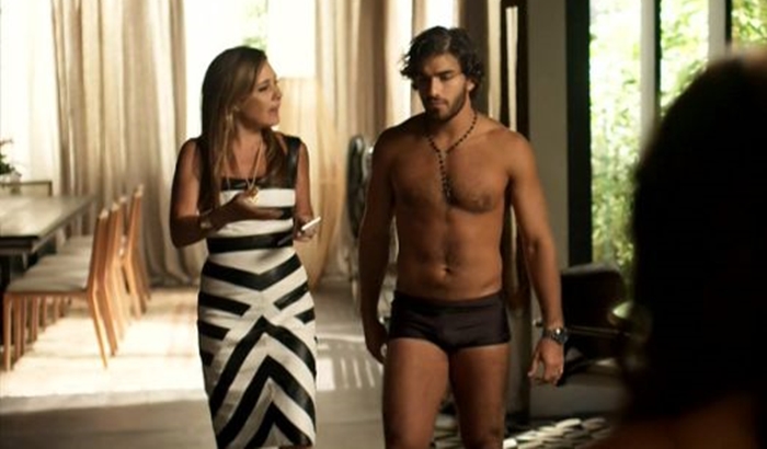 Robinho (Hugo Moura) e Laureta em Segundo Sol (Foto: Reprodução)