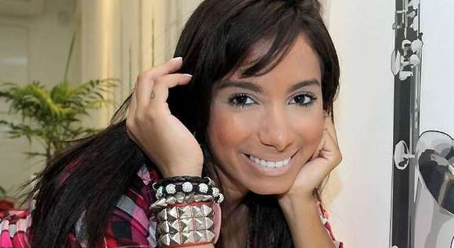 anitta nariz