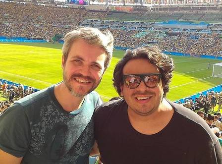 Luis Lobianco com o marido, o pianista Lúcio Zandonadi Foto: Reprodução/Instagram