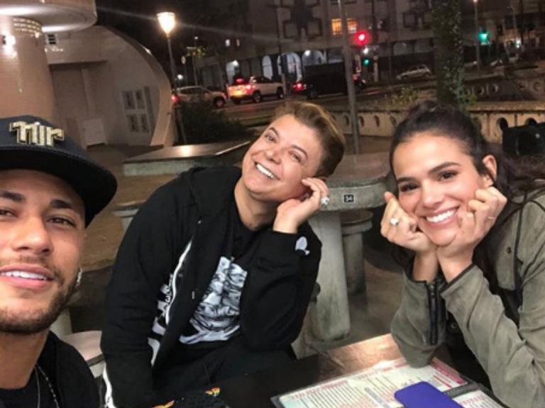 Neymar, Bruna Marquezine e David Brasil (Foto: Reprodução)