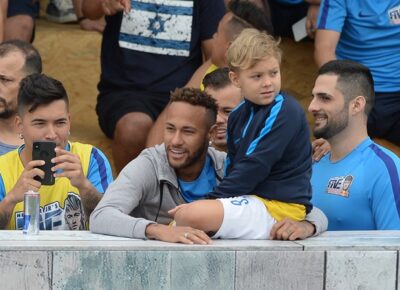 Neymar e o filho, Davi Lucca (Foto: Francisco Cepeda/AgNews)