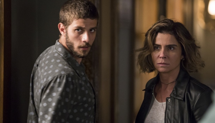 Ícaro (Chay Suede) e Luzia (Giovanna Antonelli) em Segundo Sol (Foto: Artur Meninea/Globo)