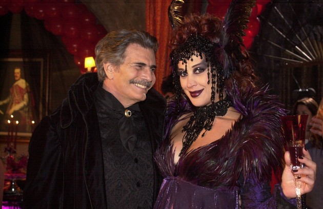 Tarcisio Meira e Claudia Raia em O Beijo do Vampiro em 2002 na Globo