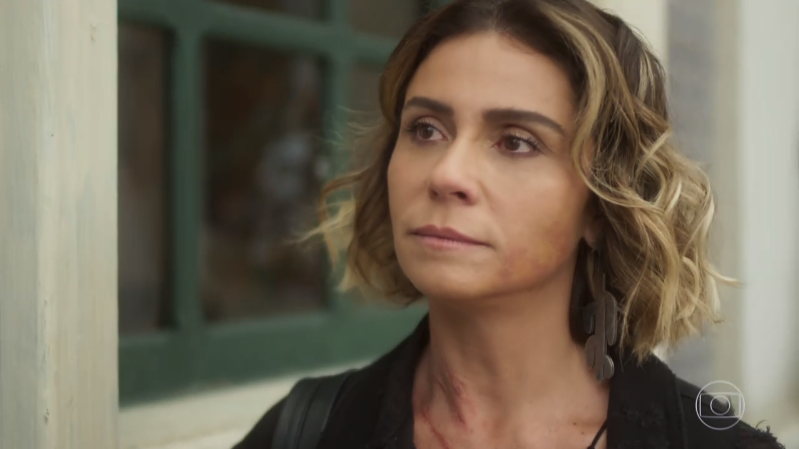 Luzia (Giovanna Antonelli) em cena de Segundo Sol (Foto: Reprodução/Globo)