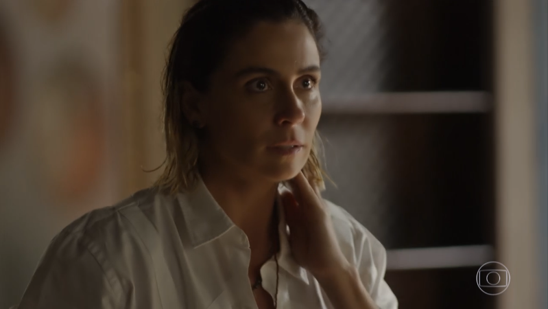 Luzia (Giovanna Antonelli) em cena de Segundo Sol (Foto: Reprodução/Globo)