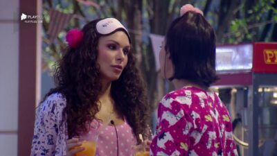 Fernanda Lacerda discutindo com Gabi Prado em A Fazenda 10 (Foto: Reprodução/PlayPlus)