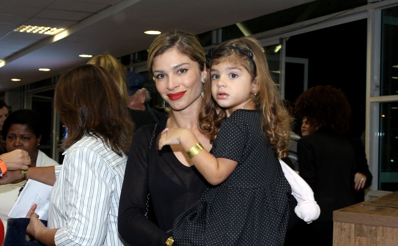 Grazi Massafera e a filha Sofia (Foto: Divulgação)