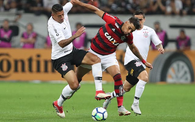 Futebol às quartas pode ser alterado / Corinthians e Flamengo na semifinal da Copa do Brasil (Foto: Divulgação)