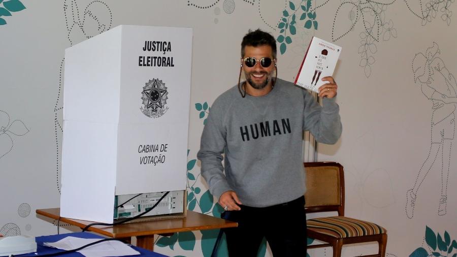 Bruno Gagliasso apoia o candidato Fernando Haddad (Foto: AgNews)