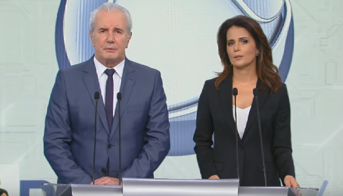 Celso Freitas e Adriana Araújo no comando do debate no 1º turno (Foto: Reprodução/Record)