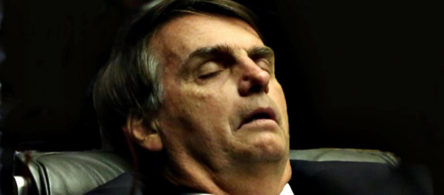 Jair Bolsonaro dormindo (Foto: Reprodução)