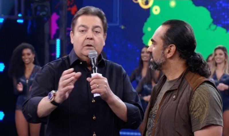 Faustão "desmentiu" separação em seu programa na Globo (Foto: Reprodução/Globo/Notícias da TV)