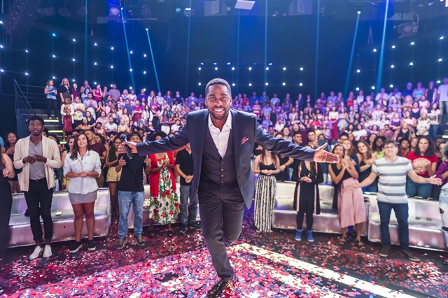 Lázaro Ramos no programa Os Melhores Anos das Nossas Vidas (Foto: Globo/Paulo Belote)