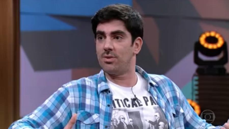 Marcelo Adnet esteve no Conversa com Bial (Imagem: Reprodução/Globo)