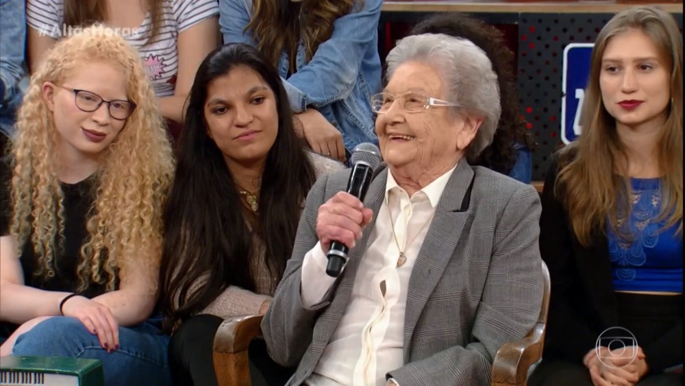 A apresentadora Palmirinha no programa Altas Horas (Foto: Reprodução/Globo)