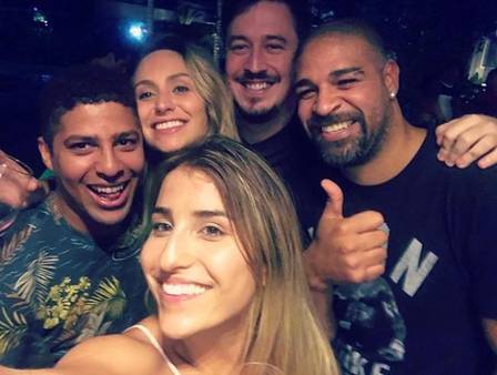 Adriano Imperador marca presença na festa de Thiago Magalhães (Foto: Reprodução/Instagram)