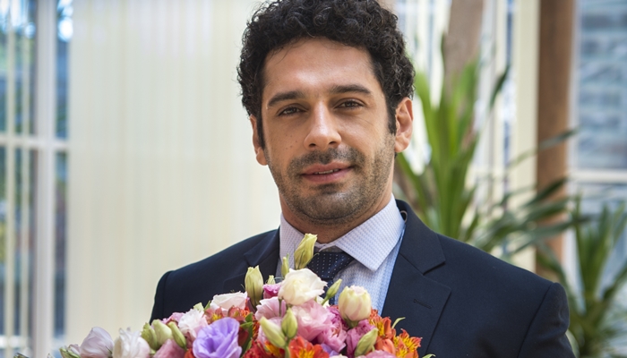 O ator João Baldasserini em O Tempo Não Para (Foto: Globo/Estevam Avellar)