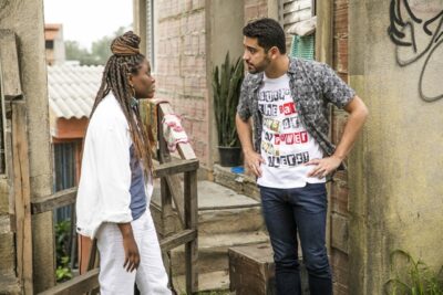 Talíssia (Luellem de Castro) discute com Marquinhos (Miguel Romulo) em Malhação
(Foto: Globo/João Miguel Júnior)