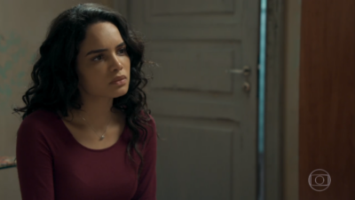 Paulina (Carol Macedo) em O Tempo Não Para
(Foto: Reprodução/Globo)