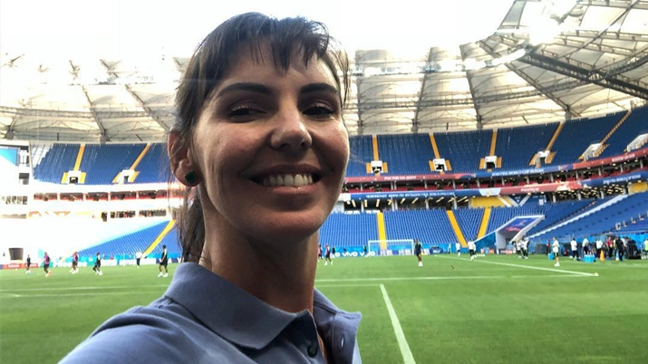 Glenda Kozlowski "deixará" a Globo para comandar o Tá na Área no SporTV. (Foto: Reprodução)