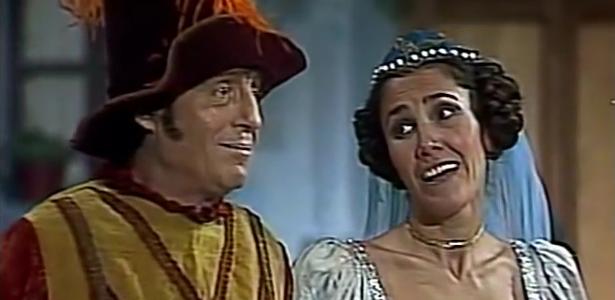 Roberto Gómez Bolaños e Florinda Meza interpretam "Juleu" e "Romieta" (Foto: Reprodução)