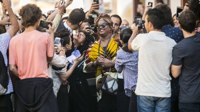 Débora Martins chega a Rosa Branca em Espelho da Vida (Foto: João Miguel Junior/ Globo/ Divulgação)