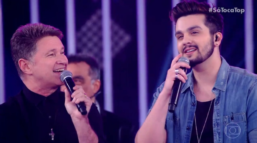 Luan Santana no programa Só Toca Top cantando com o Roupa Nova