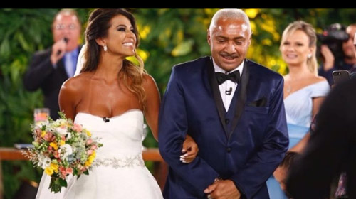 Nana Magalhães e Tiririca no casamento surpresa ano passado no palco Eliana (Foto: Reprodução)