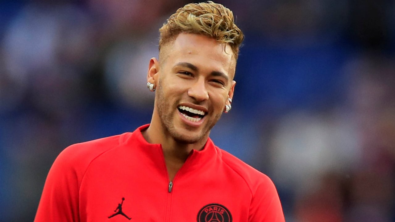Novo visual de Neymar durou 5 horas pra ficar pronto e divide opiniões