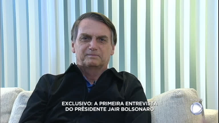 Bolsonaro em entrevista para a Record (Foto: Reprodução)