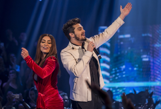 Luan Santana e Juliana Paes no palco do Caldeirão de Ouro (Foto: Divulgação)