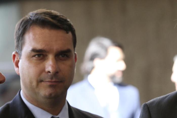 O senador eleito Flávio Bolsonaro foi citado na Globo (Foto: Reprodução)