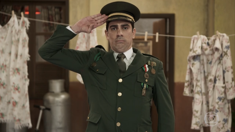 Marcelo Adnet como Jair Bolsonaro em sátira do Tá no Ar (Foto: Reprodução/Globo)