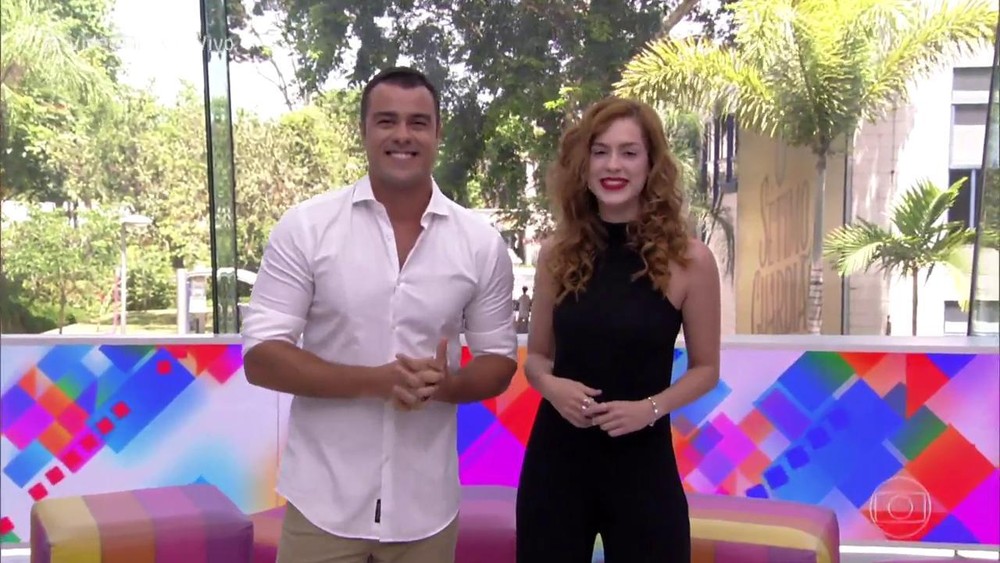 oaquim Lopes e Sophia Abrahão apresentam o último 'Vídeo Show' na TV nesta sexta-feira, 11/1 — (Foto: TV Globo)