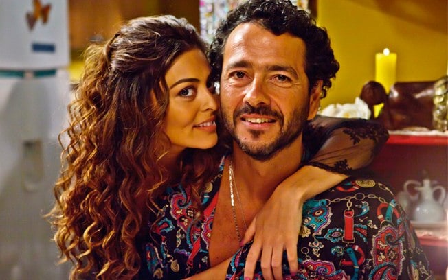 Juliana Paes e Marcos Palmeiras (Foto: Reprodução/Globo)