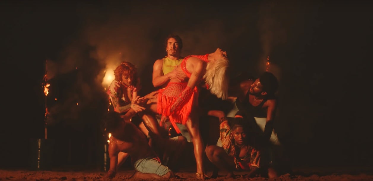 Cena do clipe Seu Crime de Pabllo Vittar 