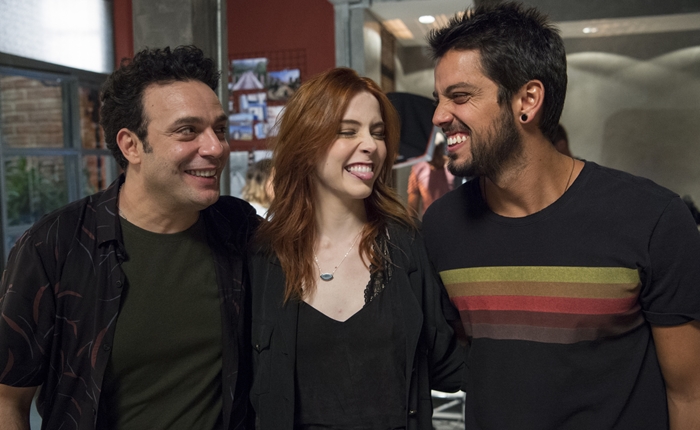 Abner (Marcelo Médici), Valéria (Bia Arantes) e Bruno (Rodrigo Simas) em Órfãos da Terra (Foto: Globo/Estevam Avellar)