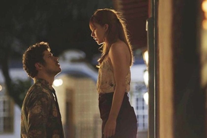 José Loreto e Marina Ruy Barbosa vivem um casal em O Sétimo Guardião (Foto: TV Globo)