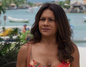 Janaína (Dira Paes) em cena de Verão 90, novela das sete da Globo. (Foto: Divulgação)