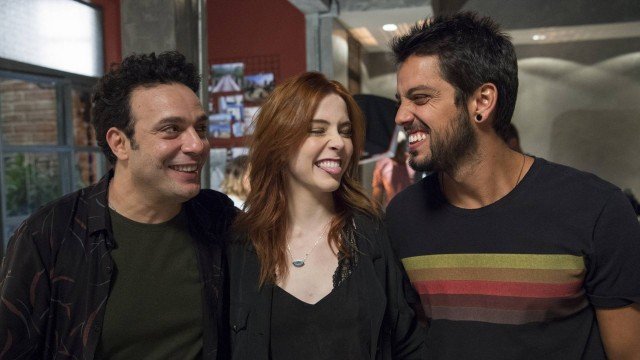 Abner (Marcelo Médici), Valéria (Bia Arantes) e Bruno (Rodrigo Simas), em Órfãos da Terra (Foto: Estevam Avellar/ Globo/ Divulgação)