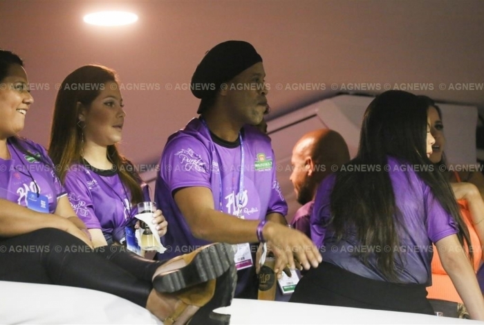 Ronaldinho Gaúcho em seu Camarote exclusivo (Foto: Reprodução)