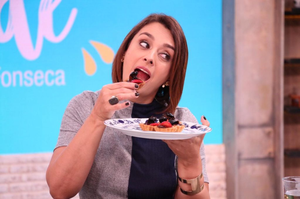 Catia Fonseca ofereceu barata para os jurados do MasterChef na Band! 