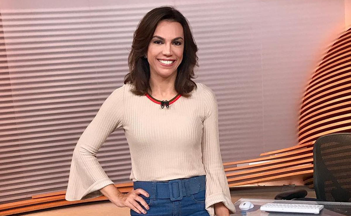 Ana Paula apresenta o Bom Dia Brasil ao lado de Chico Pinheiro (Foto: Reprodução/Instagram)