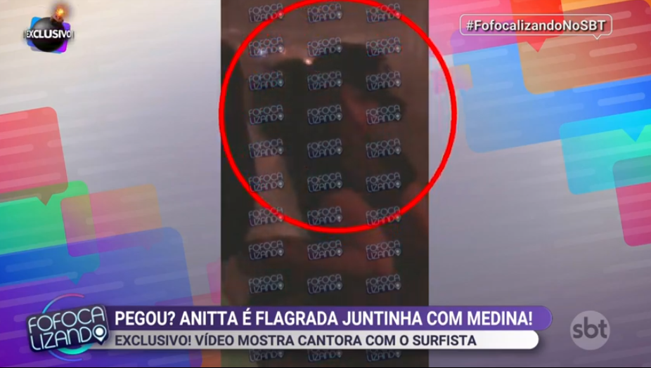 Anitta e Medina aos beijos (Foto: Reprodução)