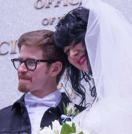 Filha de Lídia Brondi festeja casamento com artista plástico americano Foto: Reprodução/Instagram