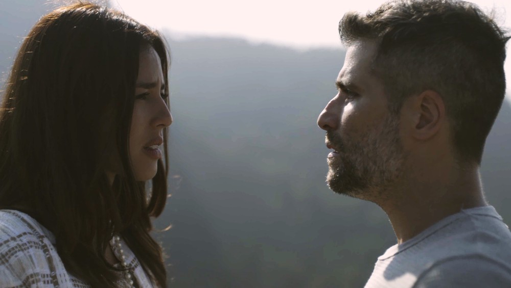 Laura e Gabriel na novela O Sétimo Guardião (Foto: Reprodução/Globo)