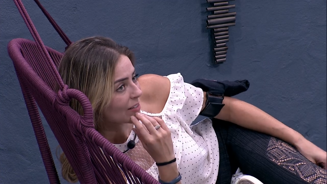 Paula no BBB19 está desesperada por homem (Foto: Reprodução/Globo)